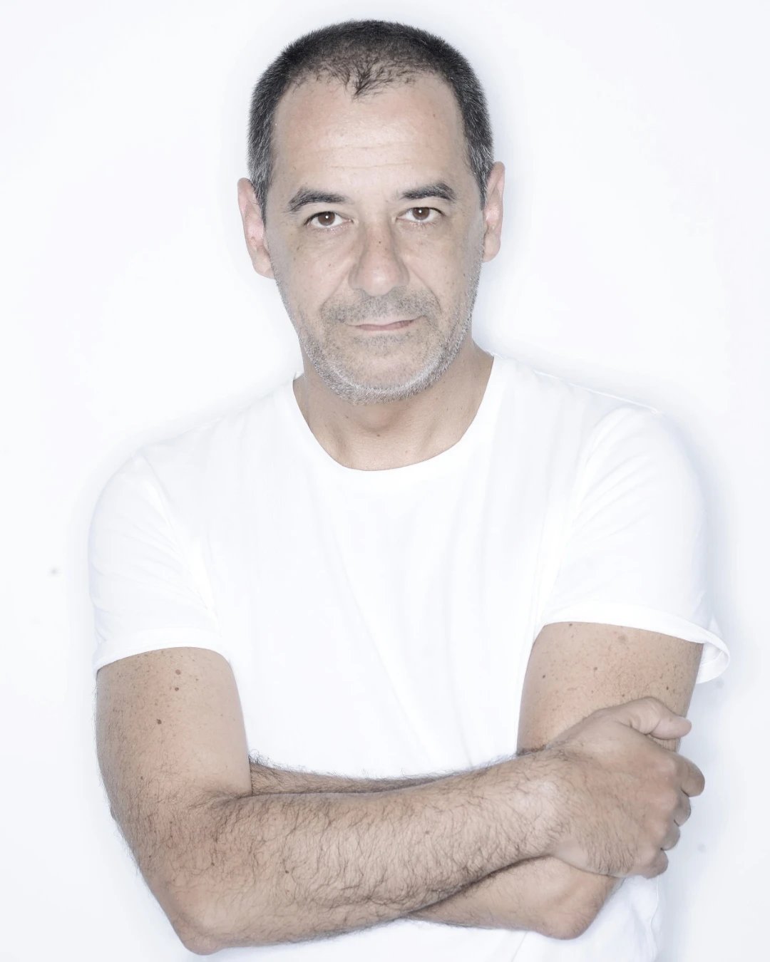 Branca®<br>The Portuguese Synthesis of Contemporary Design and Wood Craftsmanship 1 Marco Sousa Santos